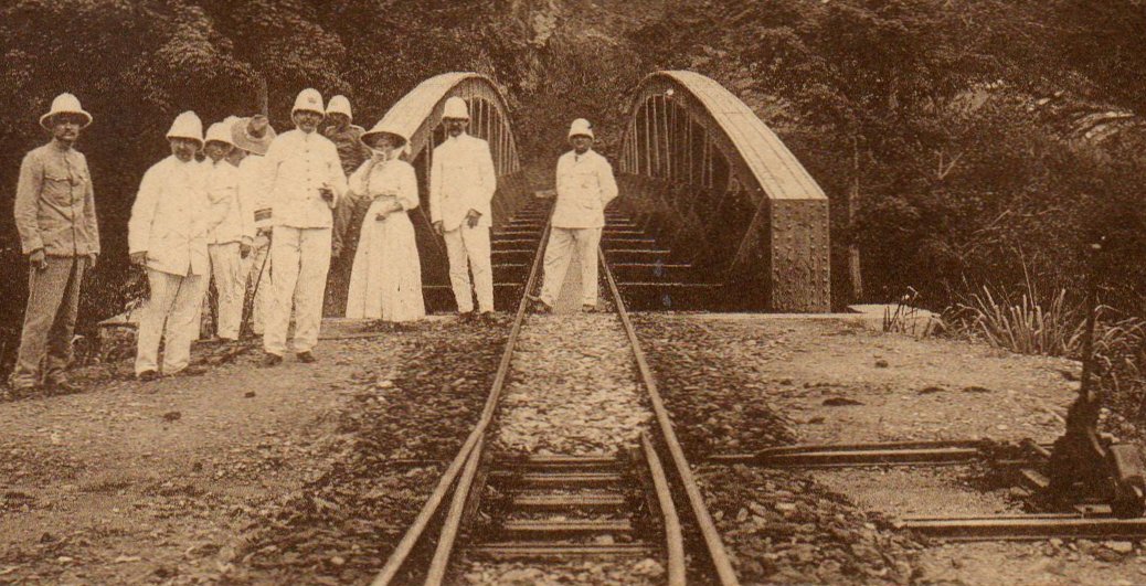 Belgian Congo Belge 50c Mols train on bridge